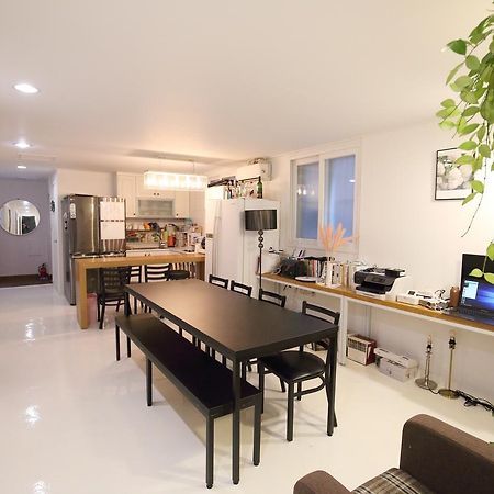 Zibro S Hotel Seoul Bagian luar foto