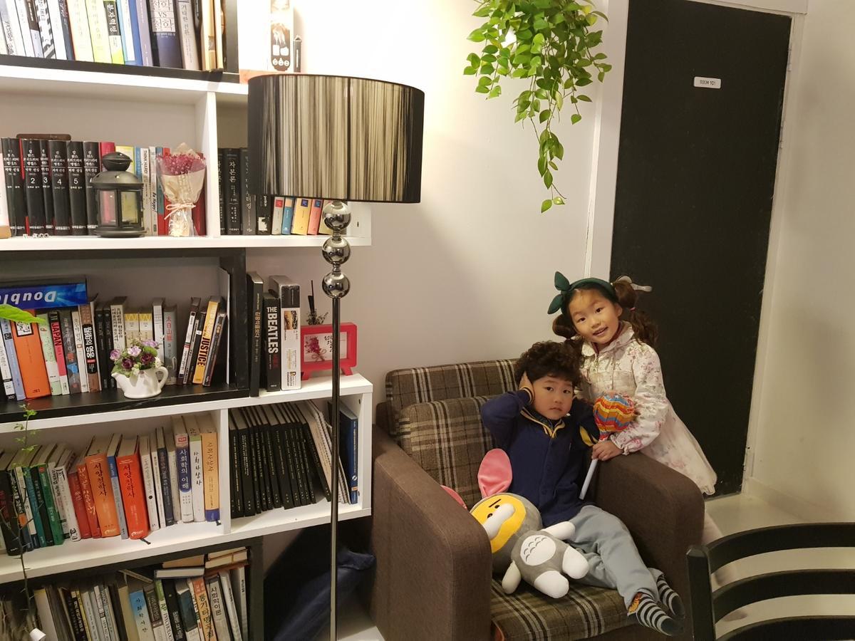 Zibro S Hotel Seoul Bagian luar foto